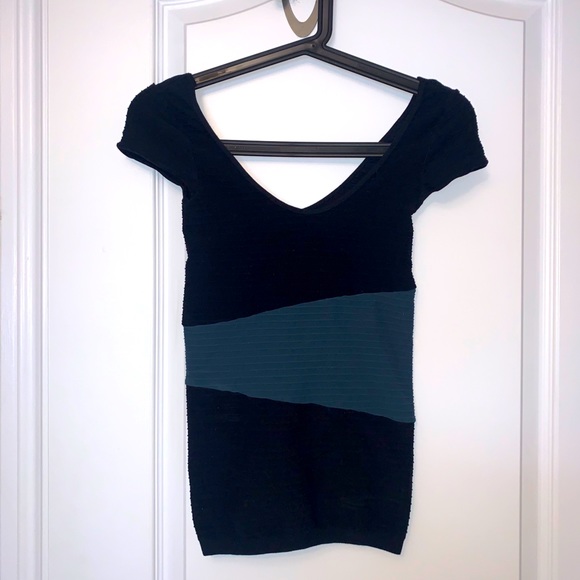 Guess by Marciano | Women’s asymmetrical t-shirt - Picture 1 of 3